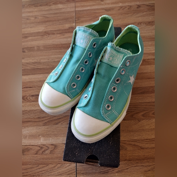 Vintage Women's Converse One Star Turquoise Slip-on Sneakers Size 7 - Picture 1 of 9